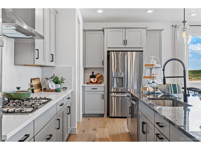 17007 W 92nd Dr, Arvada, CO 80007