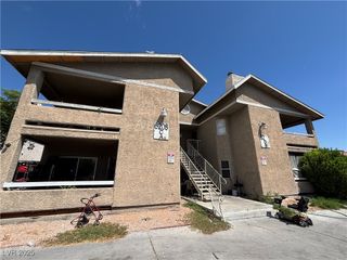 6208 Yerba Lane D, Las Vegas, NV 89108