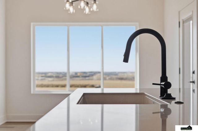 8621 S 49th Street, Lincoln, NE 68516