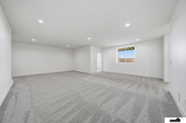 8621 S 49th Street, Lincoln, NE 68516