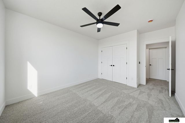 8621 S 49th Street, Lincoln, NE 68516