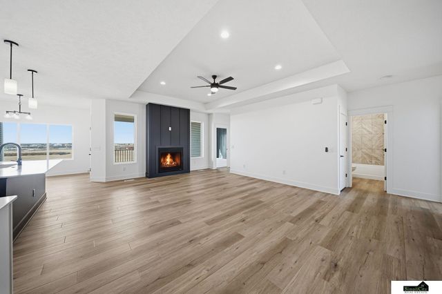 8621 S 49th Street, Lincoln, NE 68516