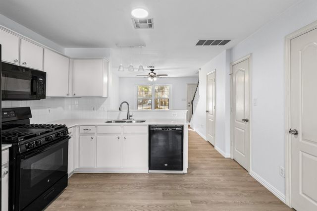 11901 Swearingen DR 110, Austin, TX 78758