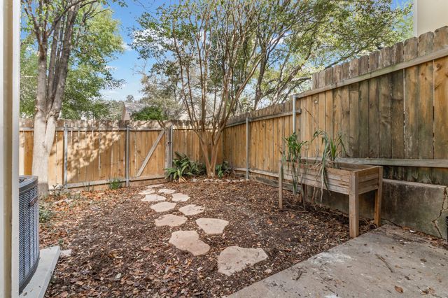 11901 Swearingen DR 110, Austin, TX 78758