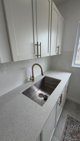 9722 Everts Street, Detroit, MI 48224