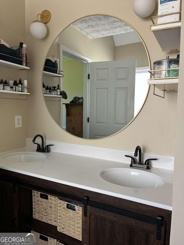 2195 Oakpointe Court, Buford, GA 30519