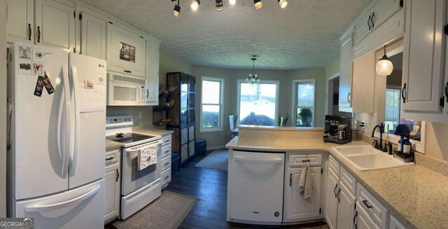 2195 Oakpointe Court, Buford, GA 30519