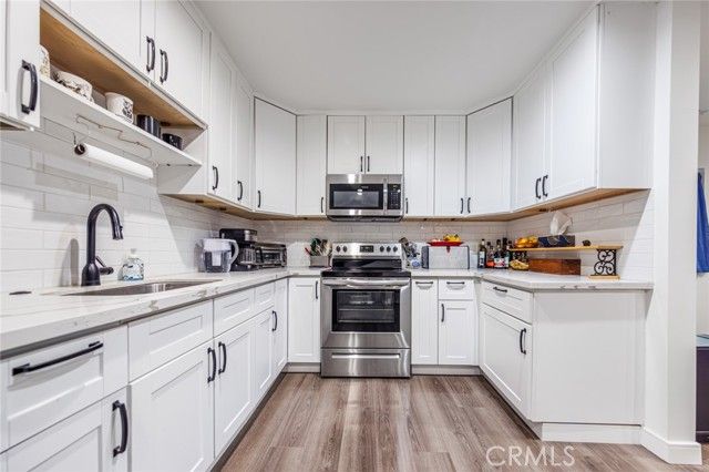 10648 Franlie, Sunland (los Angeles), CA 91040