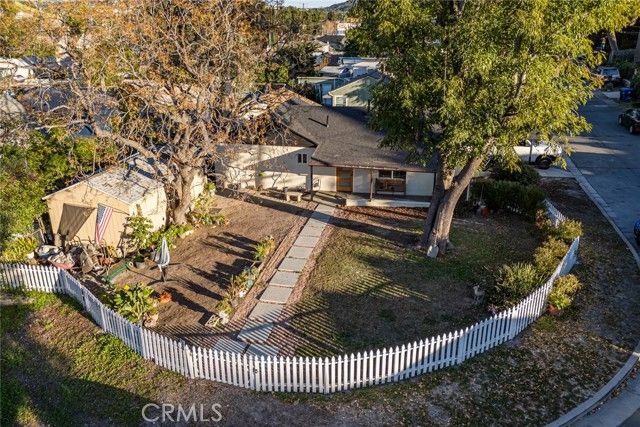 10648 Franlie, Sunland (los Angeles), CA 91040