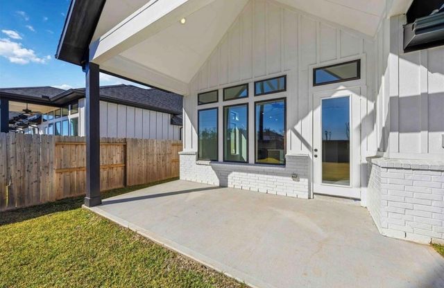 10326 Water Harbor Drive, Missouri City, TX 77459