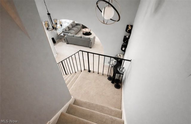 350 Panorama Drive, Seven Hills, OH 44131