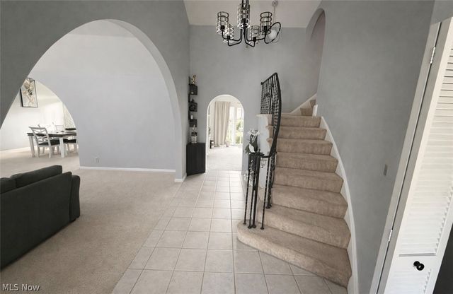 350 Panorama Drive, Seven Hills, OH 44131