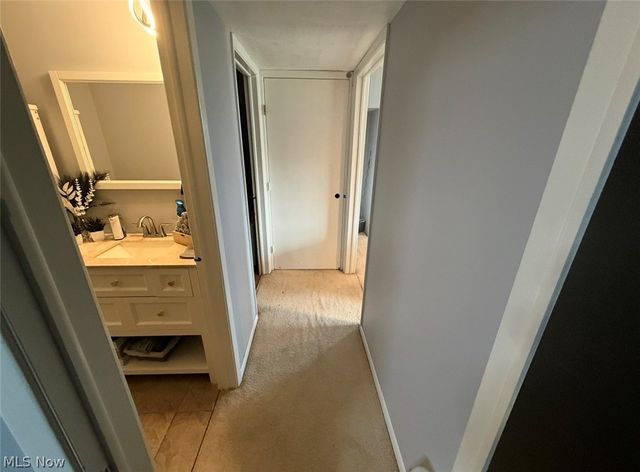 350 Panorama Drive, Seven Hills, OH 44131