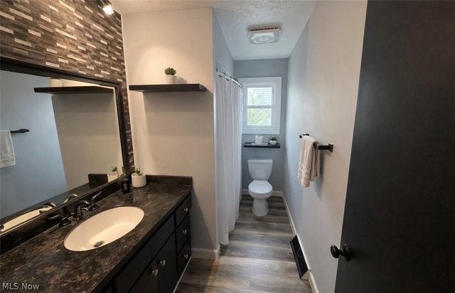 350 Panorama Drive, Seven Hills, OH 44131