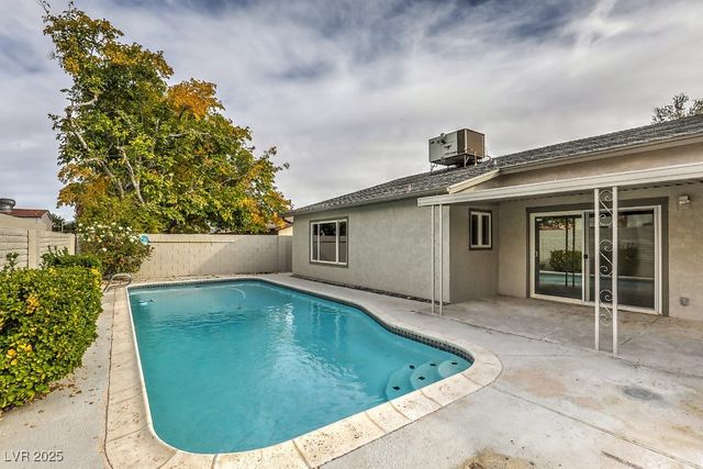 5261 Sepulveda Boulevard, Las Vegas, NV 89118