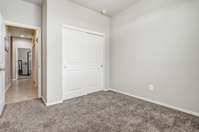 4244 Skyline Loop NE, Rio Rancho, NM 87144