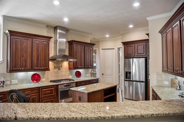 28946 Village Trail, Magnolia, TX 77355
