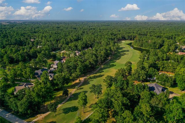 28946 Village Trail, Magnolia, TX 77355
