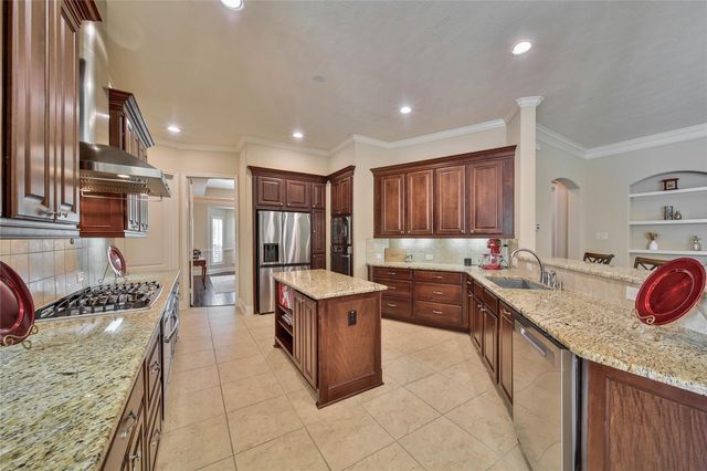 28946 Village Trail, Magnolia, TX 77355
