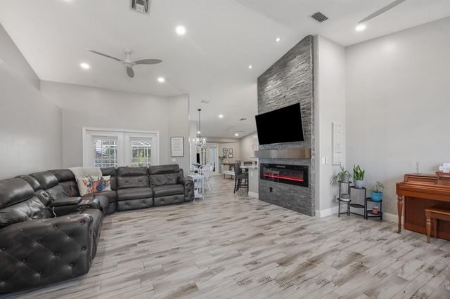 14862 85th Road N, Loxahatchee, FL 33470