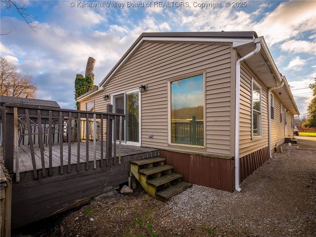 4208 River Avenue, South Charleston, WV 24309