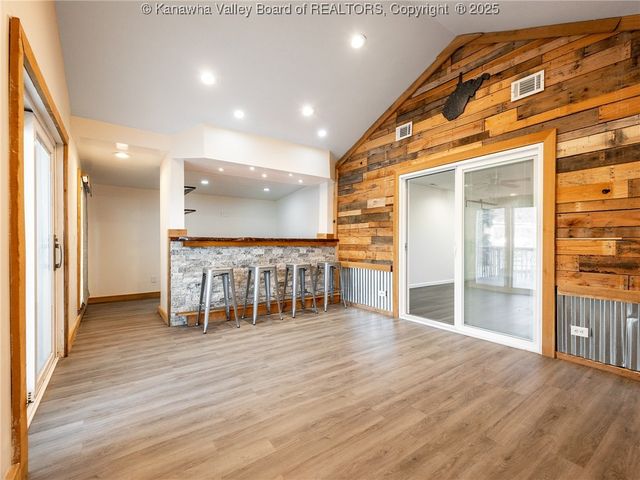 4208 River Avenue, South Charleston, WV 24309