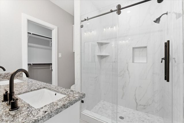 5014 E Meadow Drive, Deer Park, TX 77536