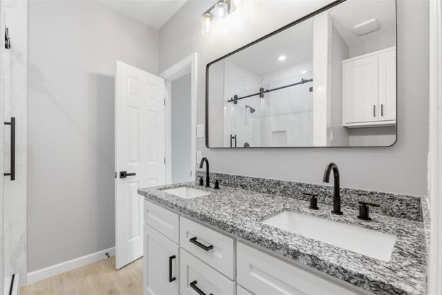 5014 E Meadow Drive, Deer Park, TX 77536