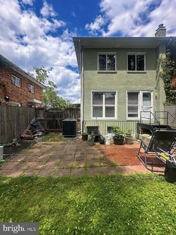 907 E MEADOWS CT, Oxon Hill, MD 20745