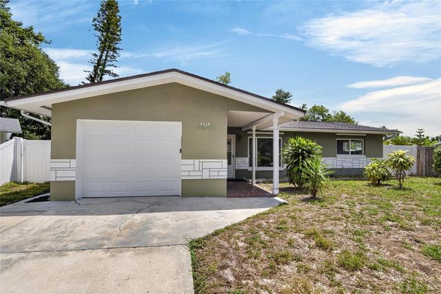 2115 EUCLID CIRCLE E, Clearwater, FL 33764