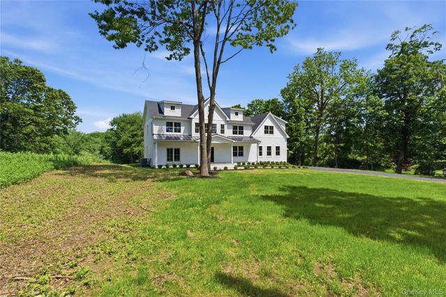 240 Mahopac Avenue, Yorktown Heights, NY 10598