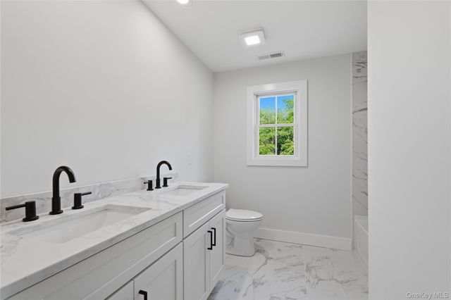 240 Mahopac Avenue, Yorktown Heights, NY 10598