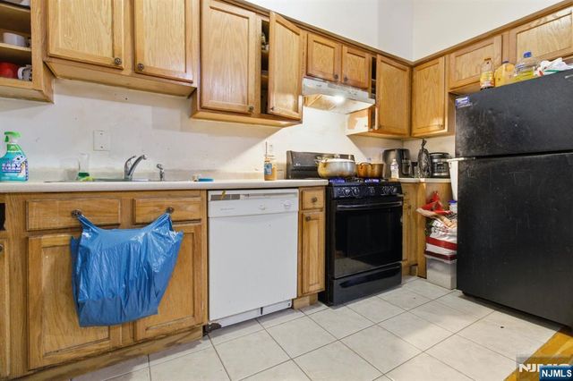 492 Springfield Avenue, Newark, NJ 07103