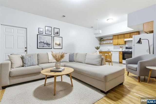 492 Springfield Avenue, Newark, NJ 07103