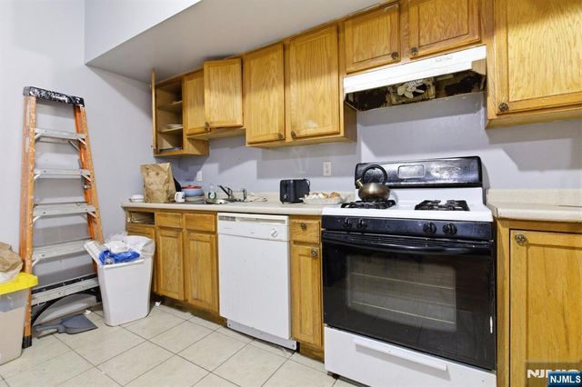 492 Springfield Avenue, Newark, NJ 07103