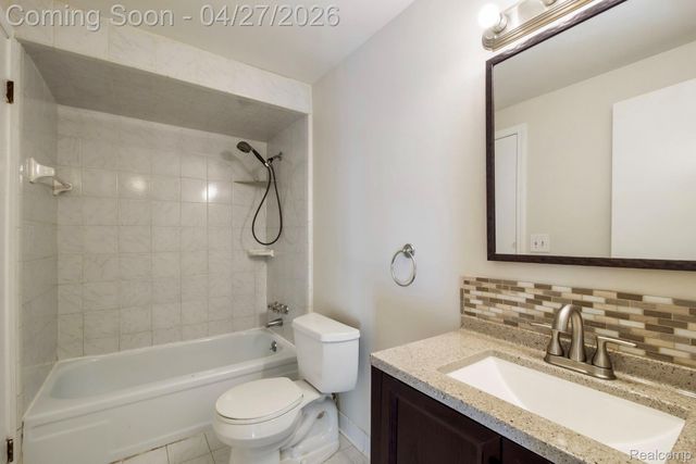 36614 Park Place Drive 68, Sterling Heights, MI 48310
