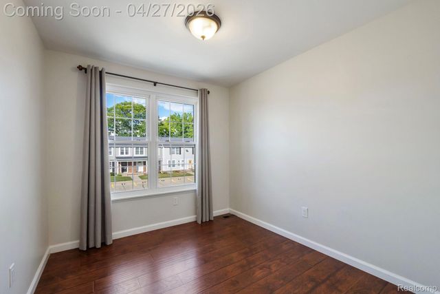 36614 Park Place Drive 68, Sterling Heights, MI 48310