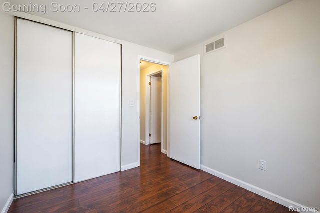 36614 Park Place Drive 68, Sterling Heights, MI 48310