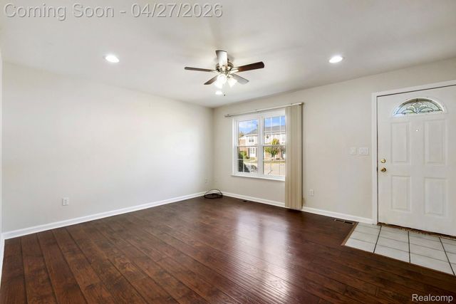 36614 Park Place Drive 68, Sterling Heights, MI 48310