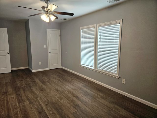 4008 Stonewall Street, Greenville, TX 75401