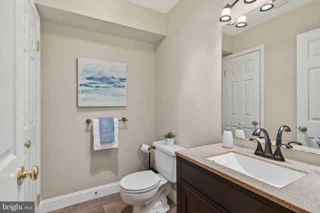 297 STANTON CT, Glen Mills, PA 19342