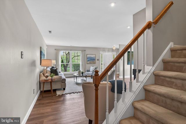 297 STANTON CT, Glen Mills, PA 19342