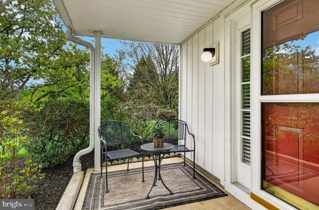 297 STANTON CT, Glen Mills, PA 19342