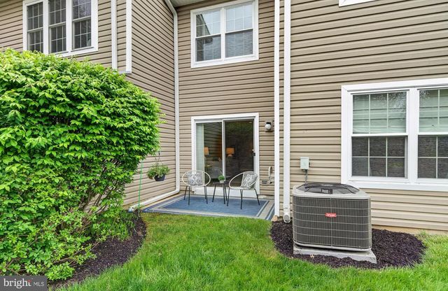 297 STANTON CT, Glen Mills, PA 19342