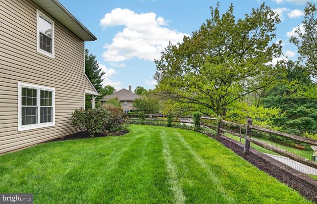 297 STANTON CT, Glen Mills, PA 19342