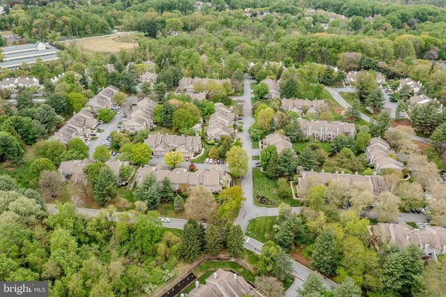 297 STANTON CT, Glen Mills, PA 19342