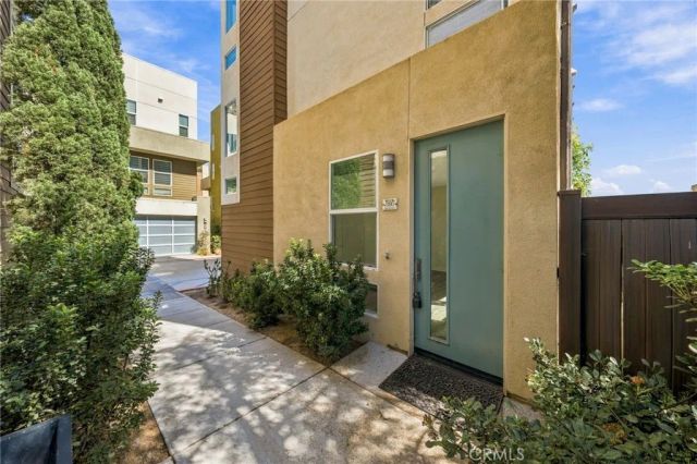 797 Leeward, Costa Mesa, CA 92627
