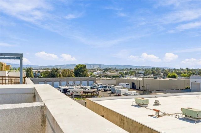 797 Leeward, Costa Mesa, CA 92627