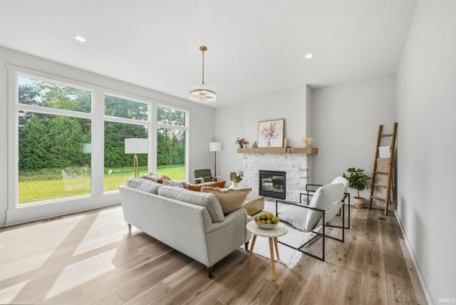 9836 Gala Cove, Fort Wayne, IN 46835