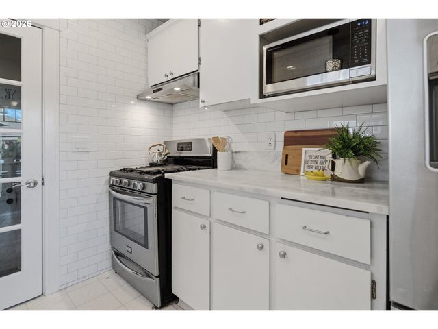 2313 GRANT St, Vancouver, WA 98660